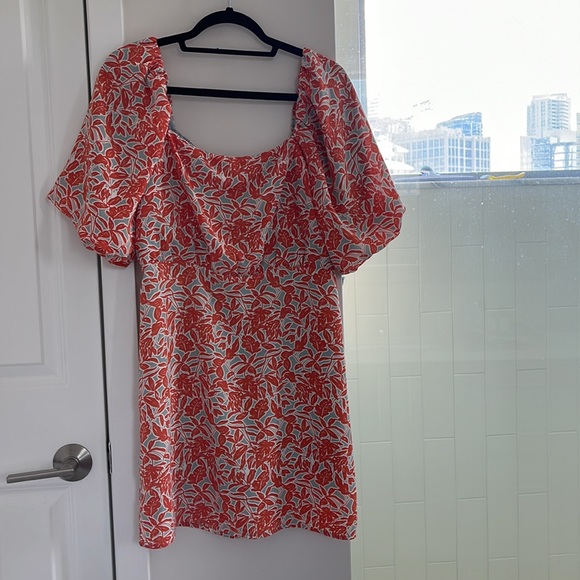 LUCY PARIS Dress - Picture 4 of 10